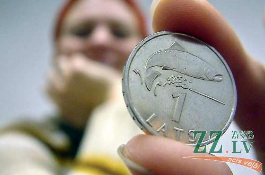 Vai bērnu vecākiem būtu jāziedo nauda skolai - šajā jautājumā vienprātības nav.
Autors: No «Ziņu» arhīva.