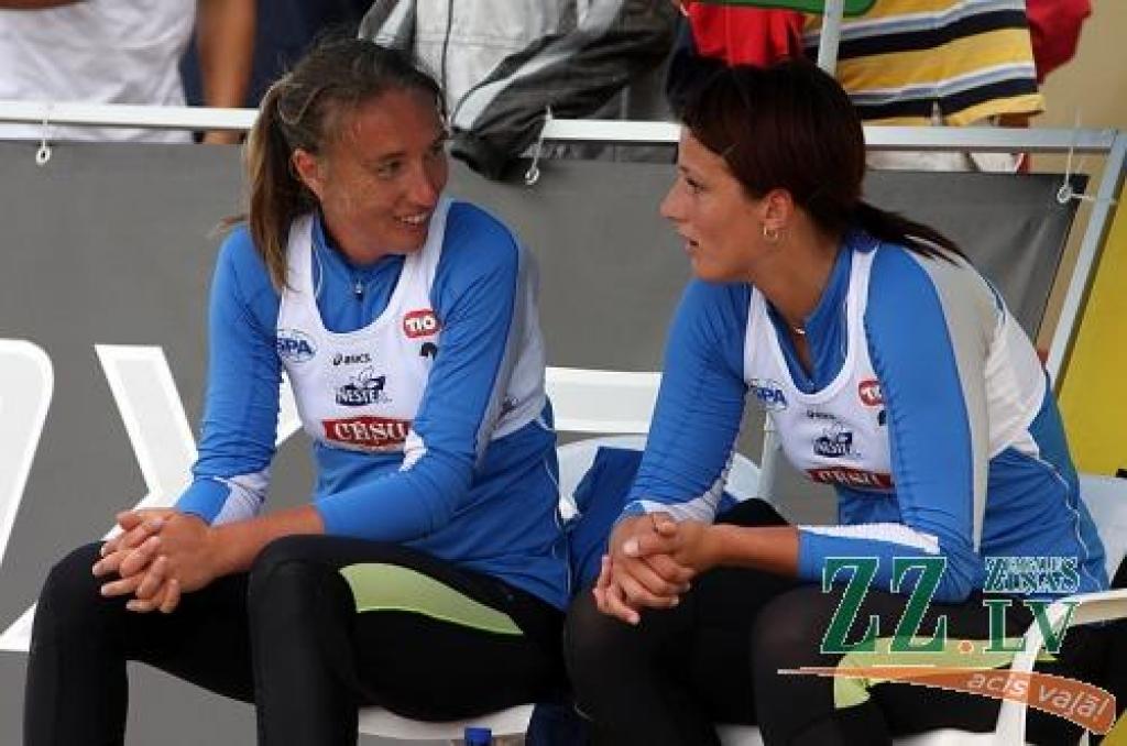 Eiropas čempionāta «Masters» finālposma trešās vietas ieguvējas Inguna Minusa un Inese Jursone.
Autors: No «Ziņu» arhīva.