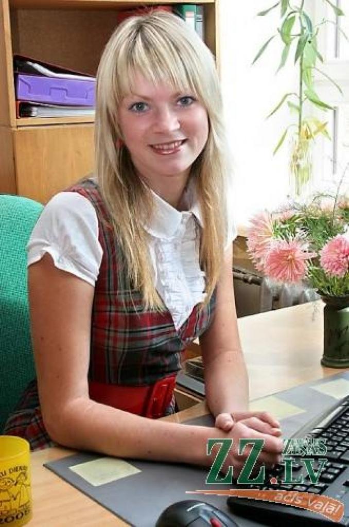 Šā gada Jāņa Čakstes stipendijas ieguvēja Lāsma Līcīte ir sirsnīga un reizē arī mērķtiecīga pētniece. 
Autors: Agris Samcovs.