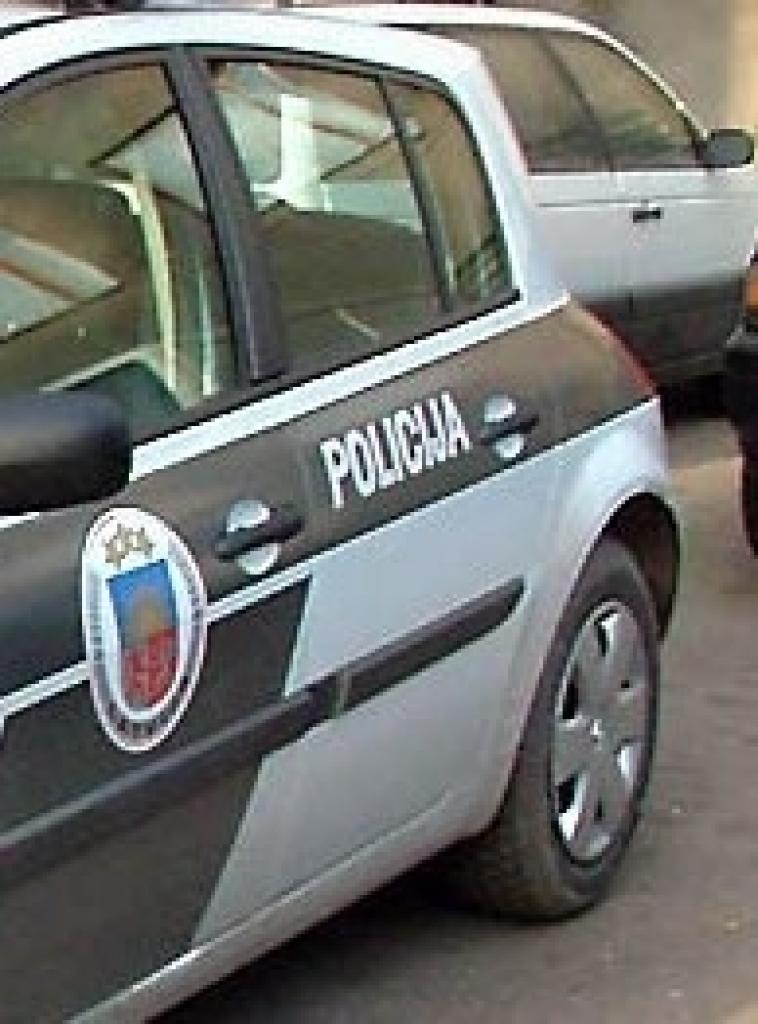 Krāpnieki nesnauž, tādēļ policija atkārtoti vēršas pie iedzīvotājiem un aicina nebūt lētticīgiem.
Autors: No «Ziņu» arhīva.