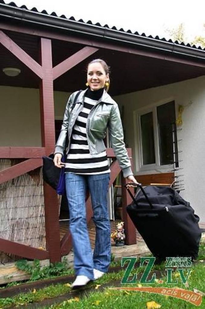 «Labākās idejas dzimst pēdējā brīdī,» pirms došanās ceļā teic Anita Baltrūna.
Autors: Krišjānis Grantiņš.