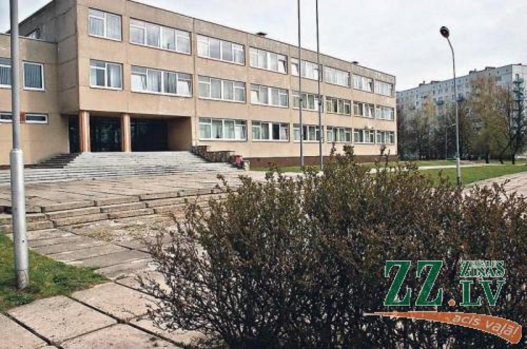 Līdz ar citām izglītības un pirmsskolas izglītības iestādēm vērienīgi darbi gaidāmi arī 6.vidusskolā. 
Autors: No «Ziņu» arhīva.