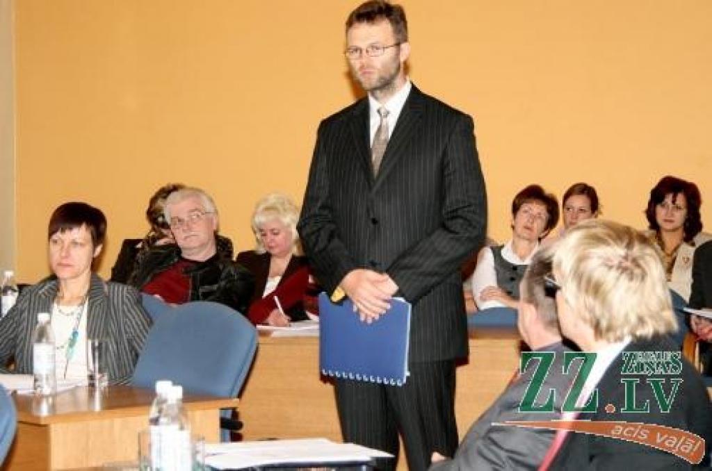 Andris Kudurs izvirzījis konkrētu mērķi - padarīt hokeju pieejamu bērniem ar dažādām finansiālajām iespējām.
Autors: Inga Karlinska.