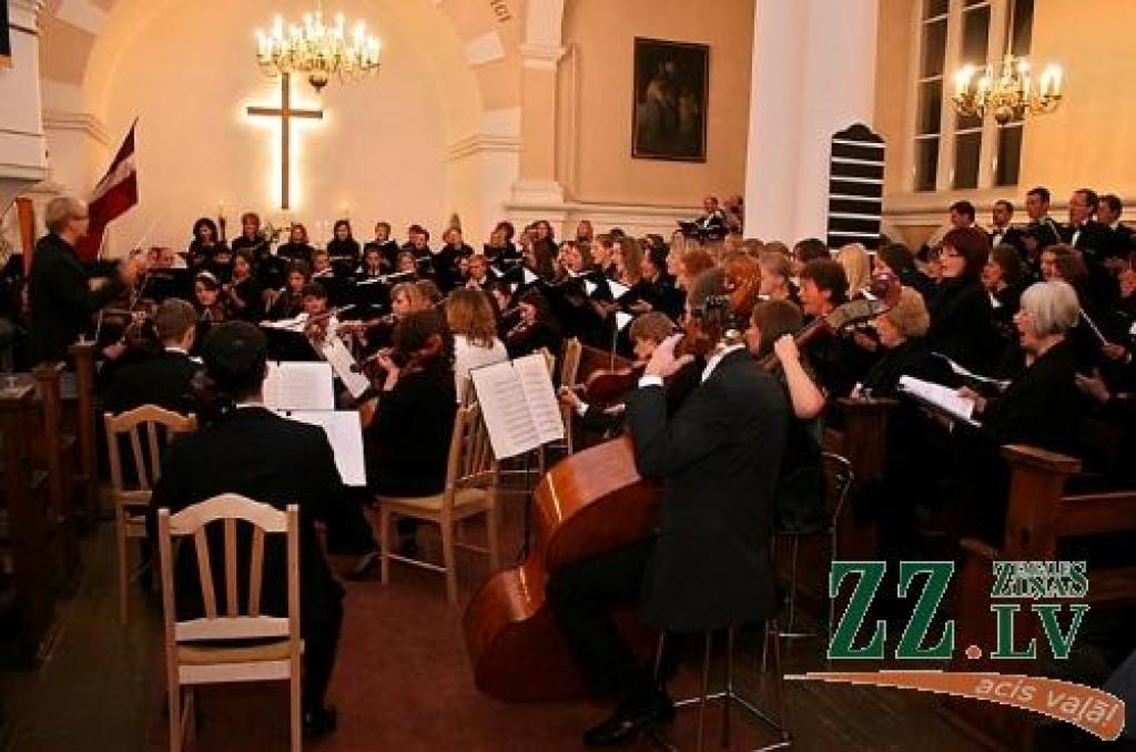 Sera Pola Makartnija oratorijas «Ecce cor meum» pirmatskaņojums Svētās Annas baznīcā.
Autors: Agris Samcovs.