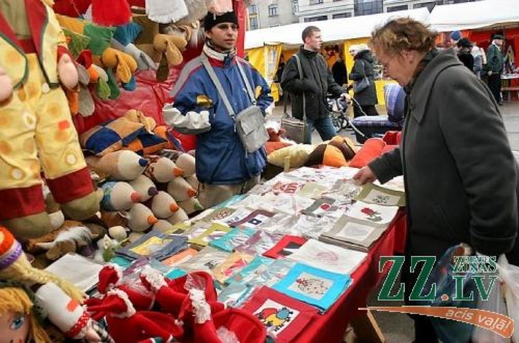 Mirklis no pagājušā gada tirdziņa Hercoga Jēkaba laukumā.
Autors: No «Ziņu» arhīva.