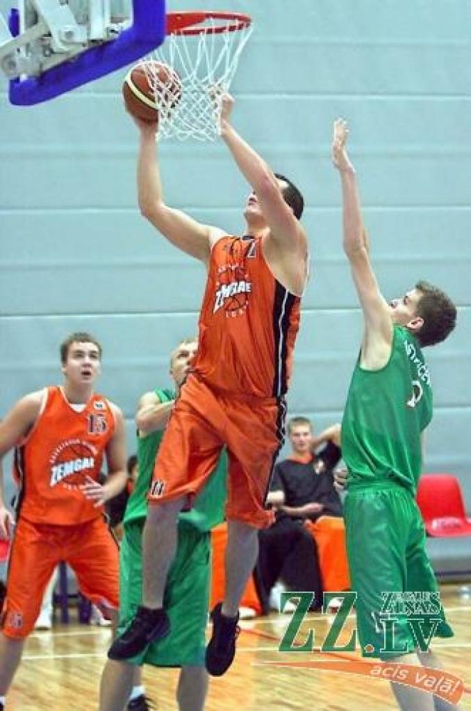 «Zemgale/Juniors» spēle pret komandu «Ķeizarmežs». 
Autors: Agris Samcovs.