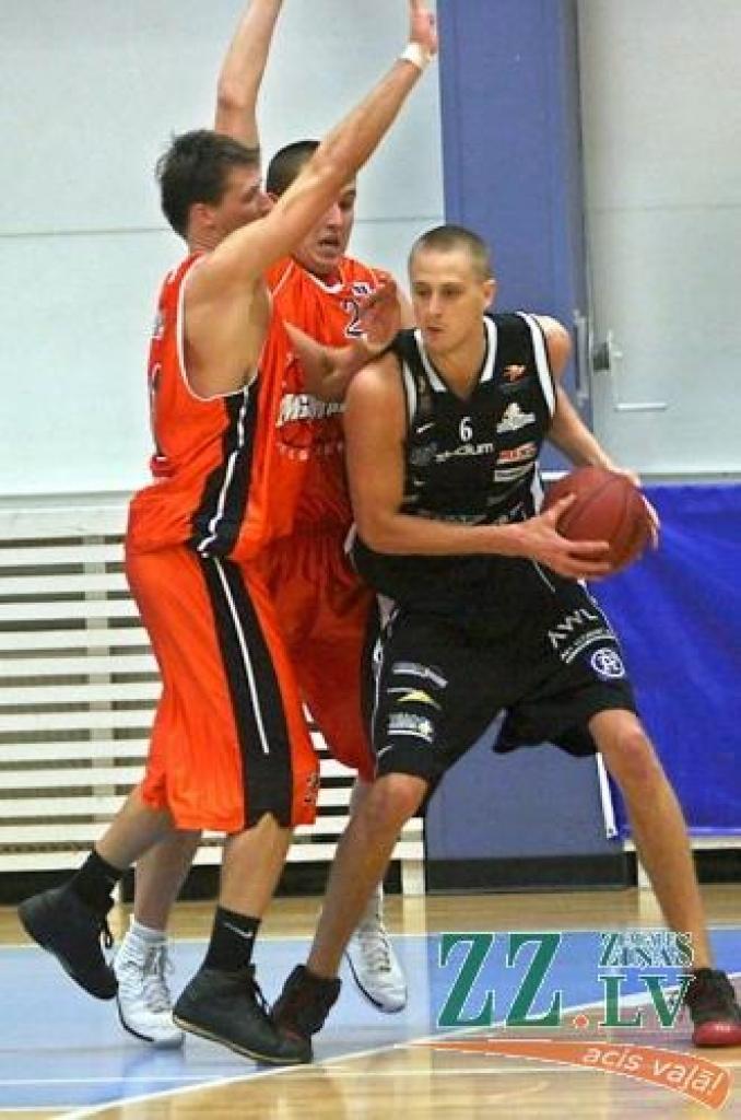 BK «Zemgale» spēle pret Norčēpingas «Dolphins».
Autors: Agris Samcovs. 