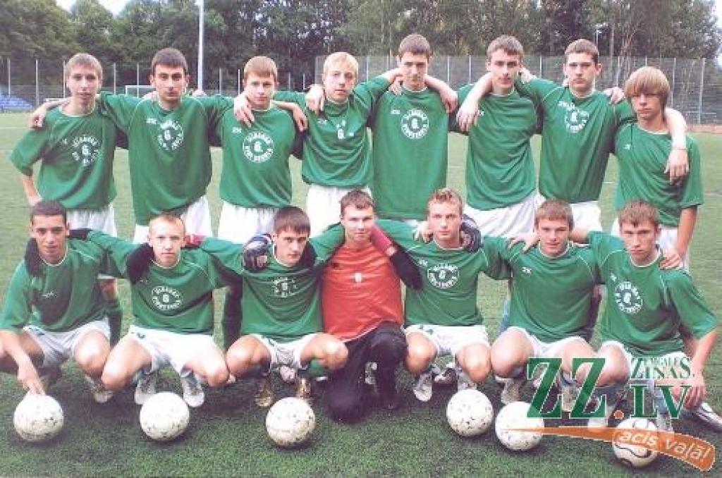 Bērnu un jaunatnes sporta skolas vecākās grupas futbolisti.
Autors: No BJSS arhīva.