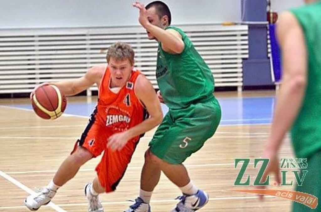 «Zemgales» spēle pret «Ķeizarmežu» Jelgavas Sporta hallē.
Autors: Agris Samcovs.