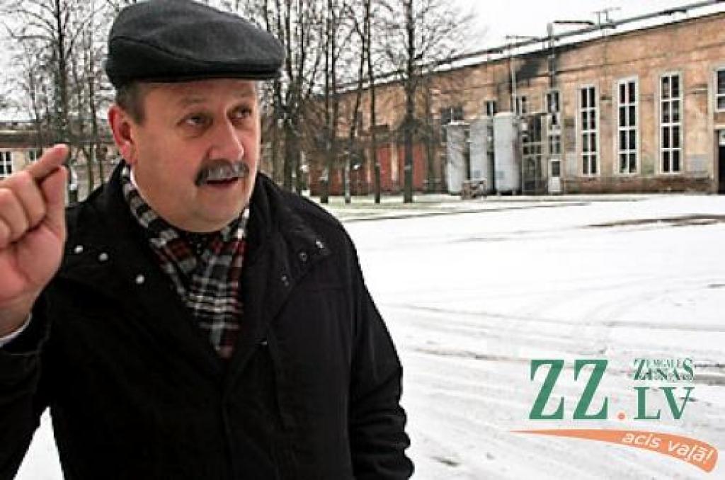 Pēteris Bila atzīst, ka uzņēmējiem patlaban iet grūti - gan pasaules finanšu krīzes, gan pašu valdības nekompetences dēļ.
Autors: Agris Samcovs. 