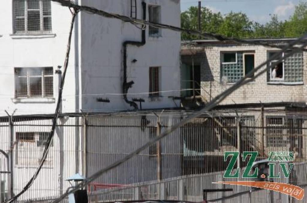 Pārlielupes cietums dzīvo savas pēdējās dienas...
Autors: No «Ziņu» arhīva.