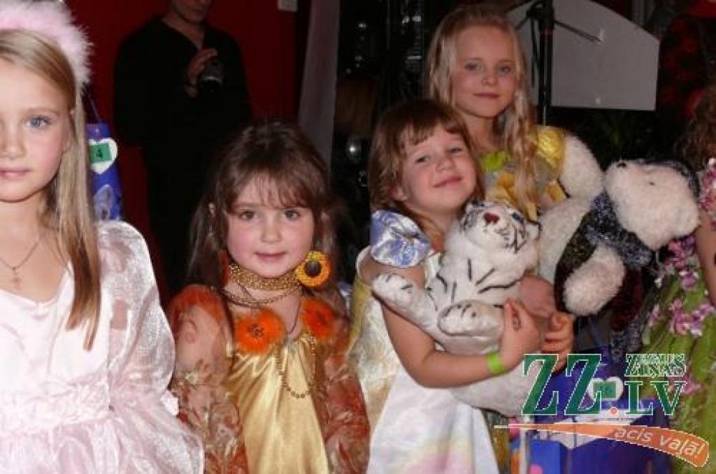 Izabella Bauma, Ana Melnic, Unigunde Veinberga un Amanda Īvulāne.
Autors: No «Tēmas» arhīva.