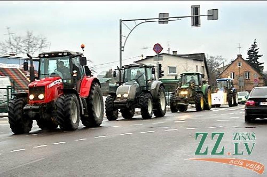 Otrdien miermīlīgajā protesta akcijā, kas Jelgavas pusē risinājās uz apvedceļa virzienā uz Rīgu līdz Loka maģistrālei un atpakaļ līdz tā saucamajam Mežciema aplim, piedalījās ap 500 lauksaimnieku. Viņi bija ieradušies ar 116 traktoriem un...