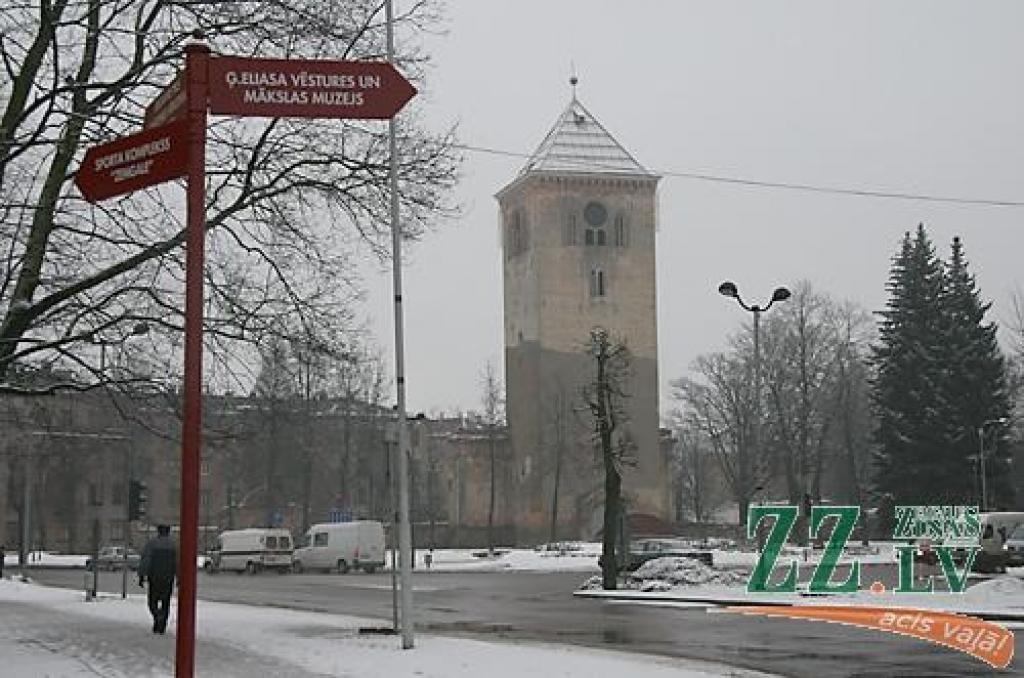 Ja projektu par Svētā Trīsvienības torņa atjaunošanu izdosies īstenot, Jelgavā būs vēl viens tūristus piesaistošs objekts. 
Autors: Inga Karlinska.