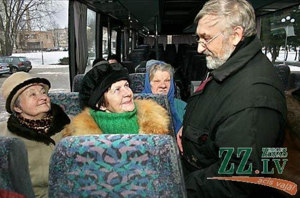 Jelgavnieks Jānis Bērziņš atceras, ka savulaik uz barikādēm devies ar vilcienu.
Autors: Agris Samcovs.