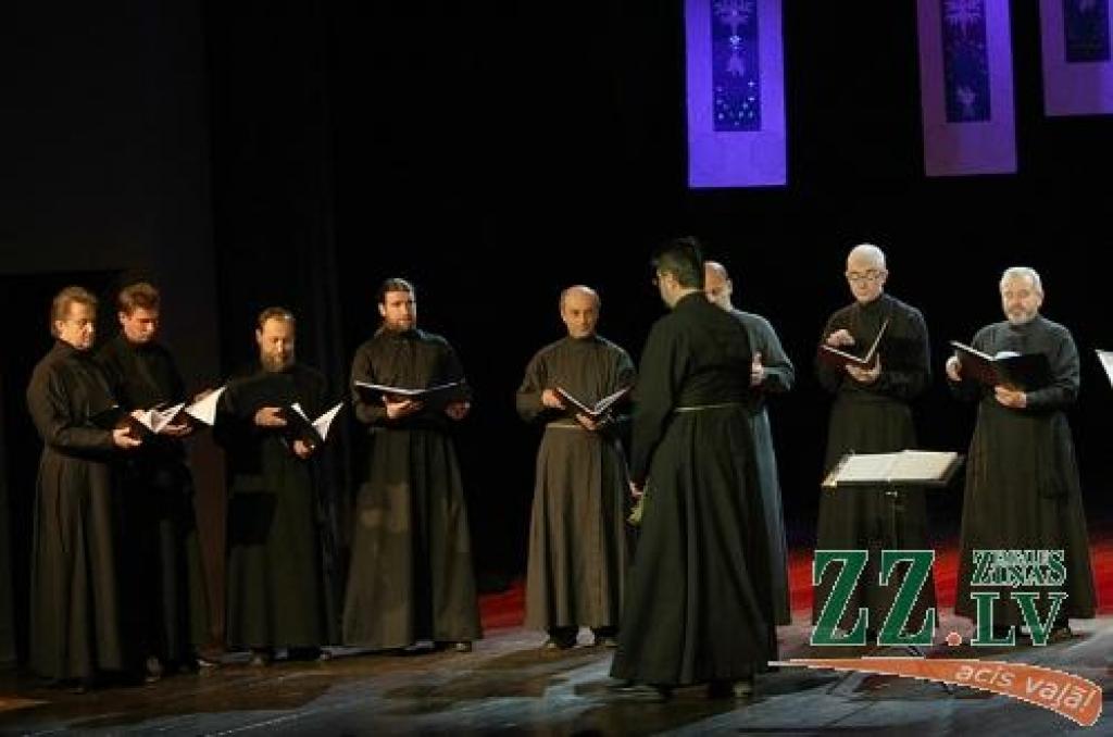 Maskavas pareizticīgo vīru koris «Pravoslavnije pevčije» Jelgavas kultūras namā.
Autors: Krišjānis Grantiņš.