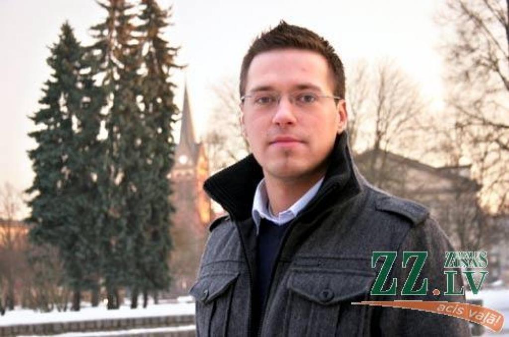 Zemgales NVO centra vadītājs Uldis Dūmiņš pārliecināts, ka nevalstiskajām organizācijām ir spēks rokā, tikai jāprot to lietderīgi izmantot. 
Autors: Agris Samcovs.