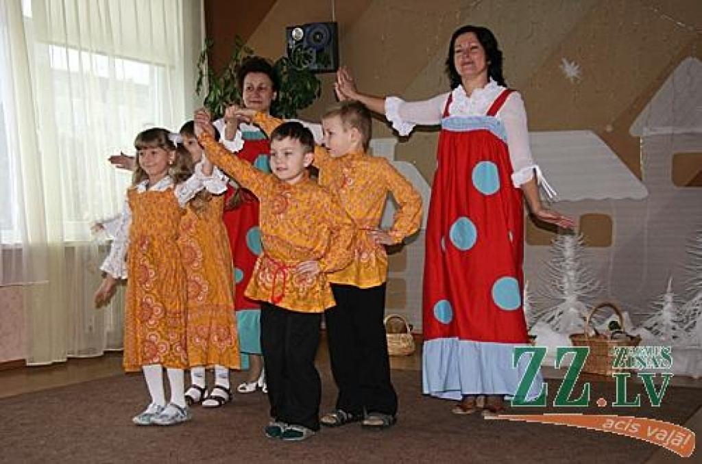 Masļeņicas pasākums pirmsskolas izglītības iestādē «Kamolītis».
Autors: Lāsma Antoneviča.