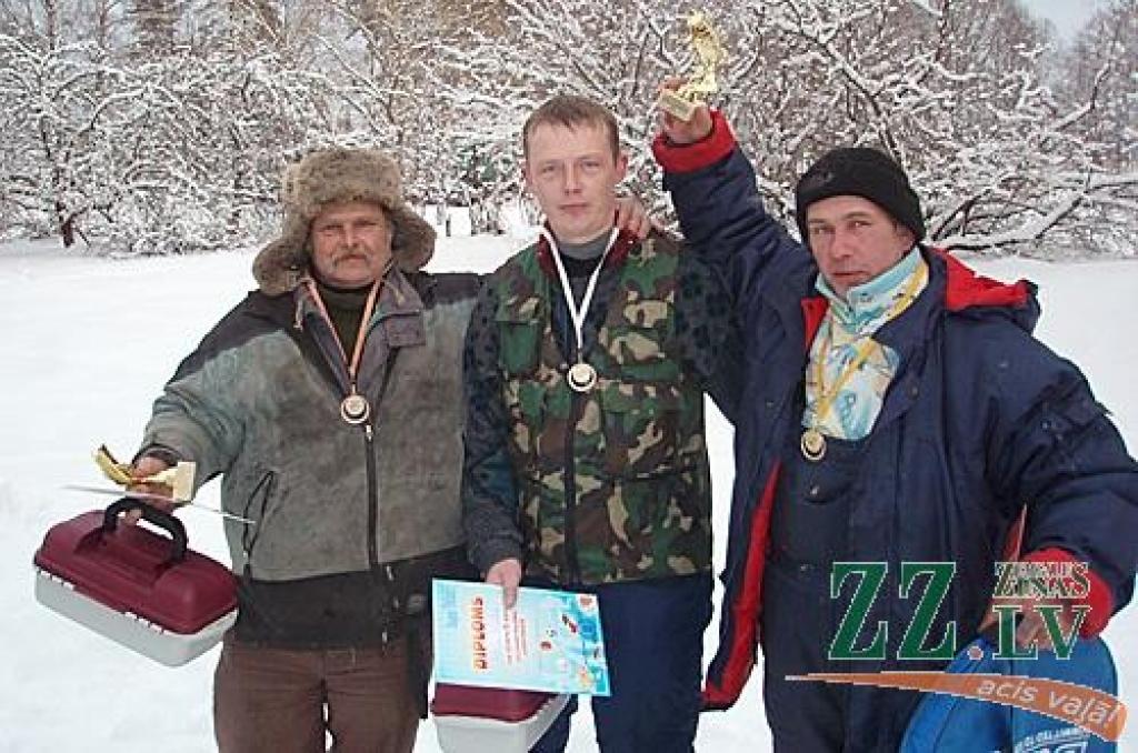 (No labās): Oļegs Gržabovskis, Vitālijs Mickēvičs un Aivars Toņķis.
Autors: No JRSC arhīva.