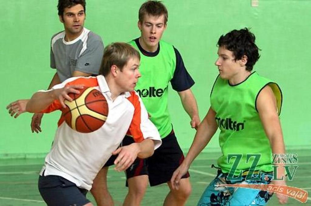 Autors: Agris Samcovs.