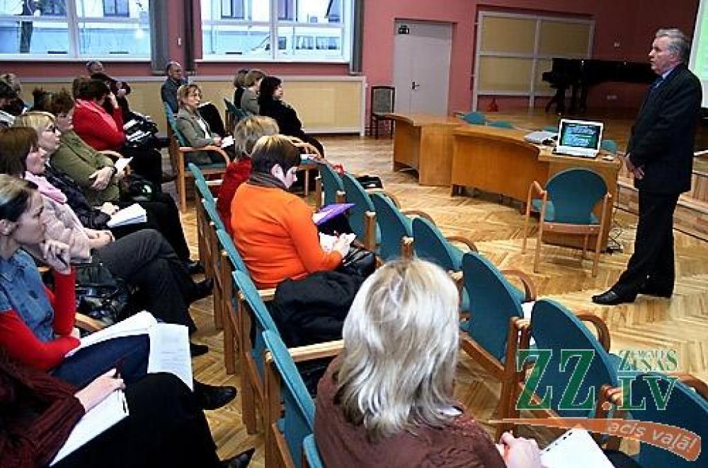 Autors: Agris Samcovs. 