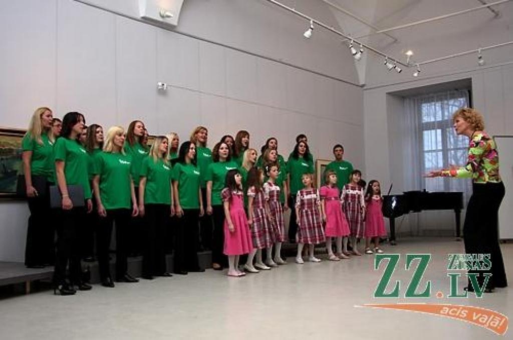 Piektdienas vakarā Jelgavas Ģederta Eliasa Vēstures un mākslas muzejā klātesošie varēja baudīt Teātra dienai veltītu koncertu «Dziesmas no teātru izrādēm». Pazīstamas dziesmas un mazāk zināmus darbus izpildīja jauktais koris «Mītava» un...