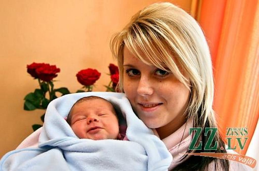 Aļona Masloša ar savu pirmo bērniņu. 
Autors: Krišjānis Grantiņš.