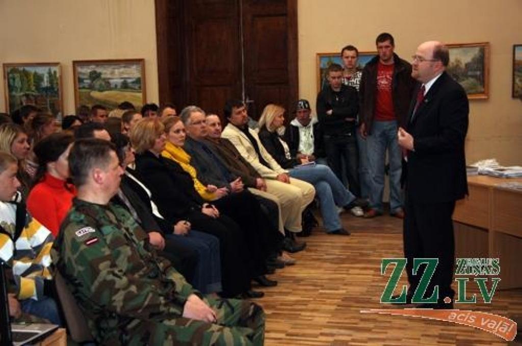 Autors: Krišjānis Grantiņš.