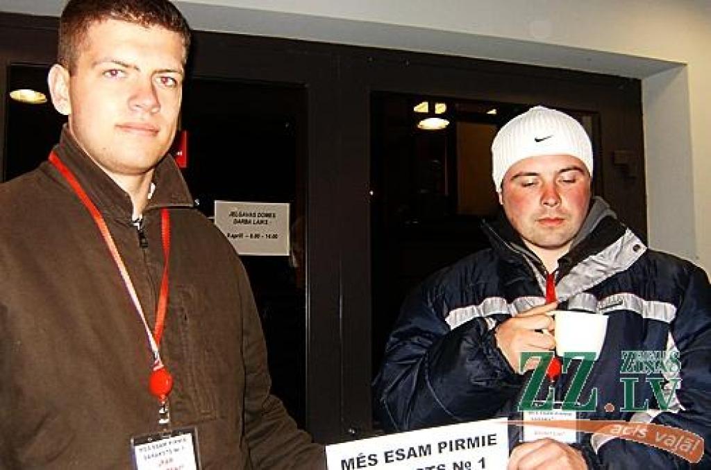 Vai pirmais numurs palīdzēs vēlēšanās, to redzēsim jūnijā.
Autors: Gaitis Grūtups.