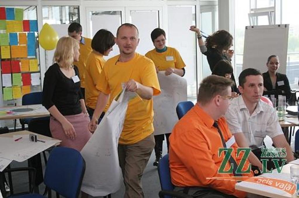 Autors: Agris Samcovs.