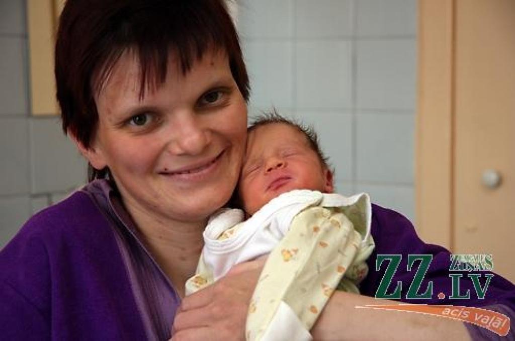 Natālija Korsaka ar jaundzimušo dēlu.
Autors: Krišjānis Grantiņš.