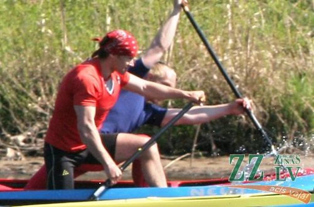 No jelgavniekiem šajās sacensībās vislabāk startēja seškārtējais Latvijas čempions Gatis Pranks, kurš pārliecinoši uzvarēja kanoistu konkurencē.
Autors: Agris Samcovs.