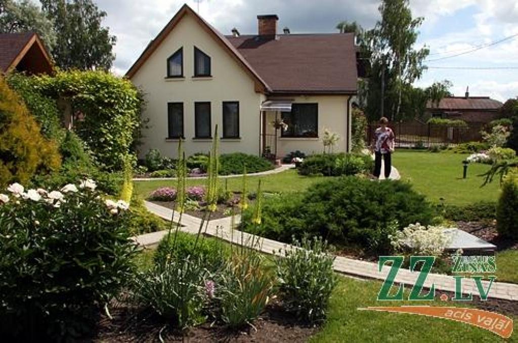 Autors: Krišjānis Grantiņš.