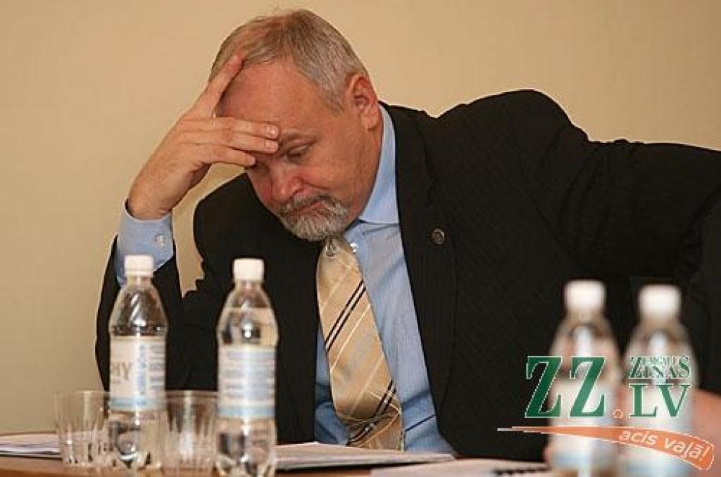 Rikojums izdots, rīkojums atcelts...
Autors: No «Ziņu» arhīva. 