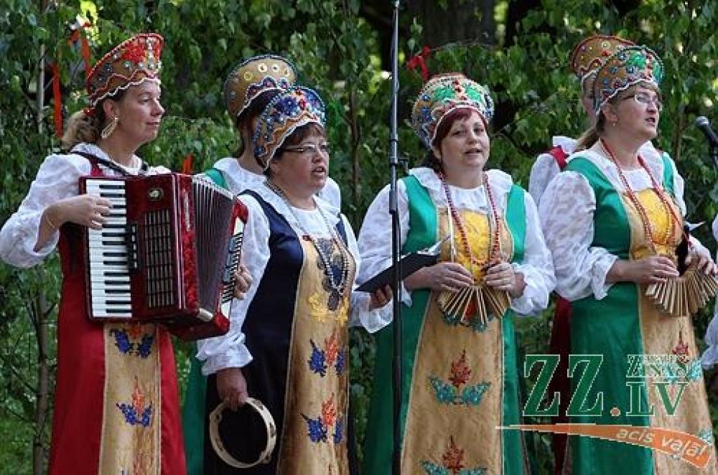 Slāvu vasaras saulgriežu svētki «Kupalle» Pils salā.