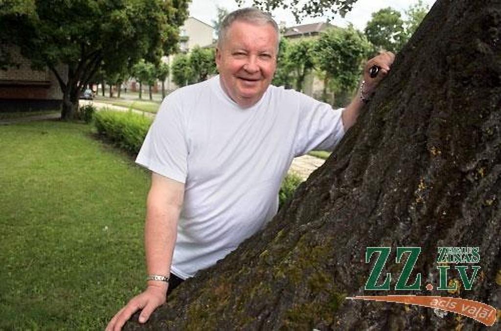 Pēc 39 darba gadiem prokuratūrā Pāvils Cvetkovs devies pelnītā atpūtā.
Autors: Agris Samcovs. 