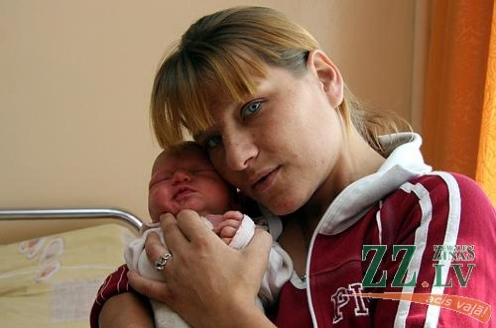 Jeļena Fadejeva ar dēlu Ričardu.
Autors: Krišjānis Grantiņš.