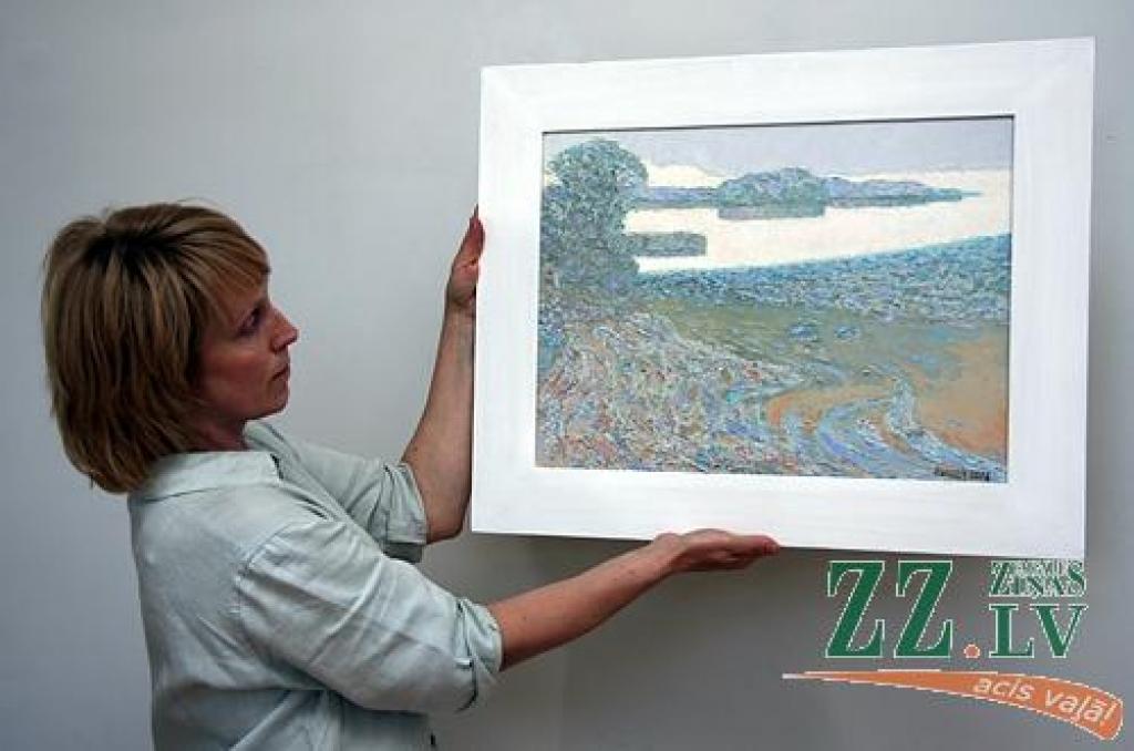 «Suņa takas» galeriste Ilona Drīliņa, atceroties līdzšinējās mākslinieku gaitas Jelgavas vecpilsētā, ar zināmu pārsteigumu konstatēja, ka R.Muža izstāde šajās telpās ir jau astotā.
Autors: Krišjānis Grantiņš.