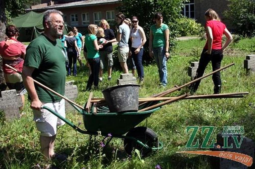 Autors: Krišjānis Grantiņš.