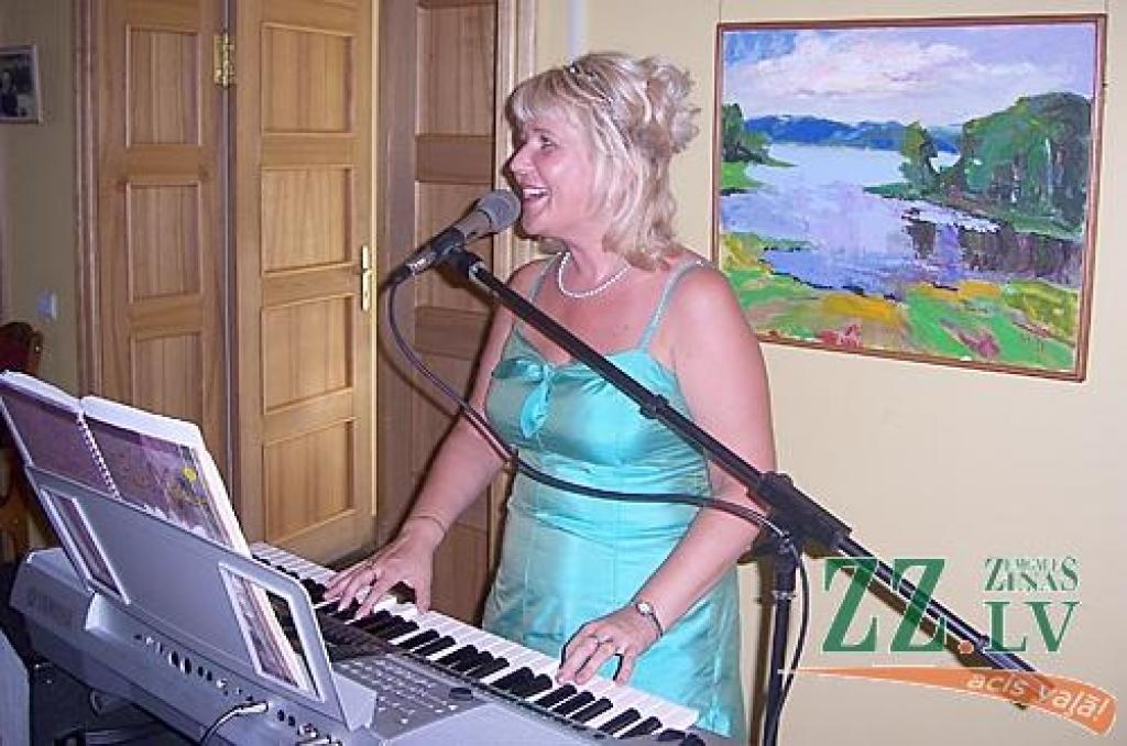 Muzikante un pasākuma rīkotāja Ilze Vītola.
Autors: No I.Vītolas personīgā albuma.