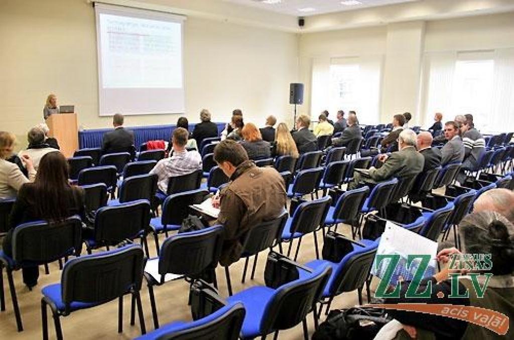 Autors: Agris Samcovs.