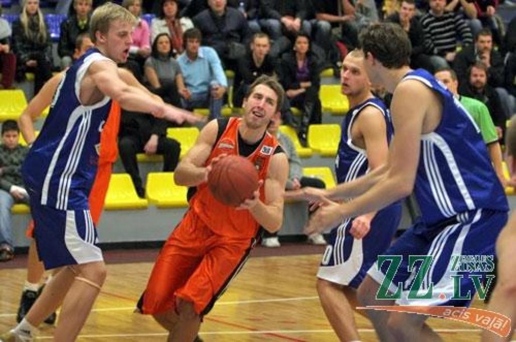 Autors: Agris Samcovs.