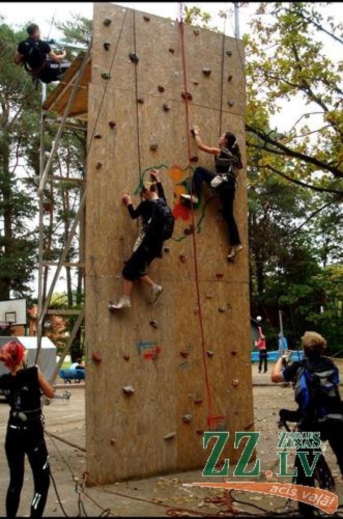 Starptautiskajās sacensībās «Zelta rudens» Kauņas apkaimē.
Autors: Foto no tūrisma biedrības «Remoss» arhīva