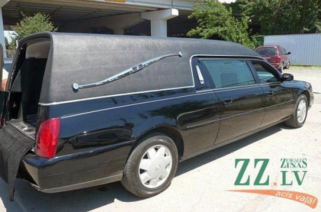 Autors: no hearseandlimo.com