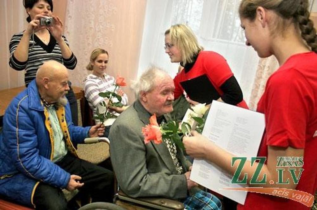 Autors: Agris Samcovs.