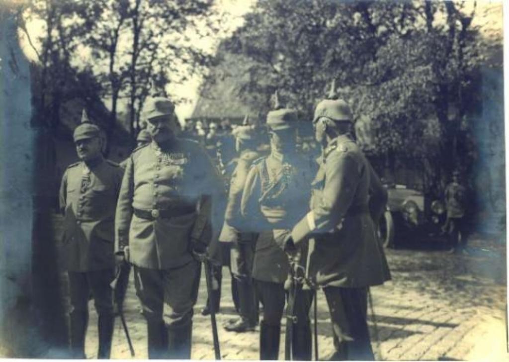 Jelgavu apmeklējis Pauls fon Hindenburgs (1847-1934), vācu feldmaršals un vēlākais Vācijas prezidents (iecēla Hitleru par Vācijas kancleru, kas pēcāk pārņēma varu). No Normunda Reča kolekcijas.
Autors: portāla zz.lv redaktors