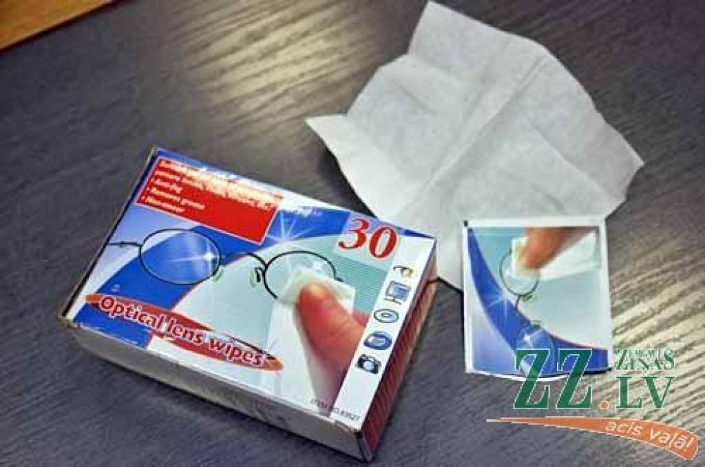 Konkursa «Latvijas Labākais tirgotājs 2009» laureāts «Super Action» pārdevis izžuvušas briļļu salvetes.
Autors: Agris Samcovs