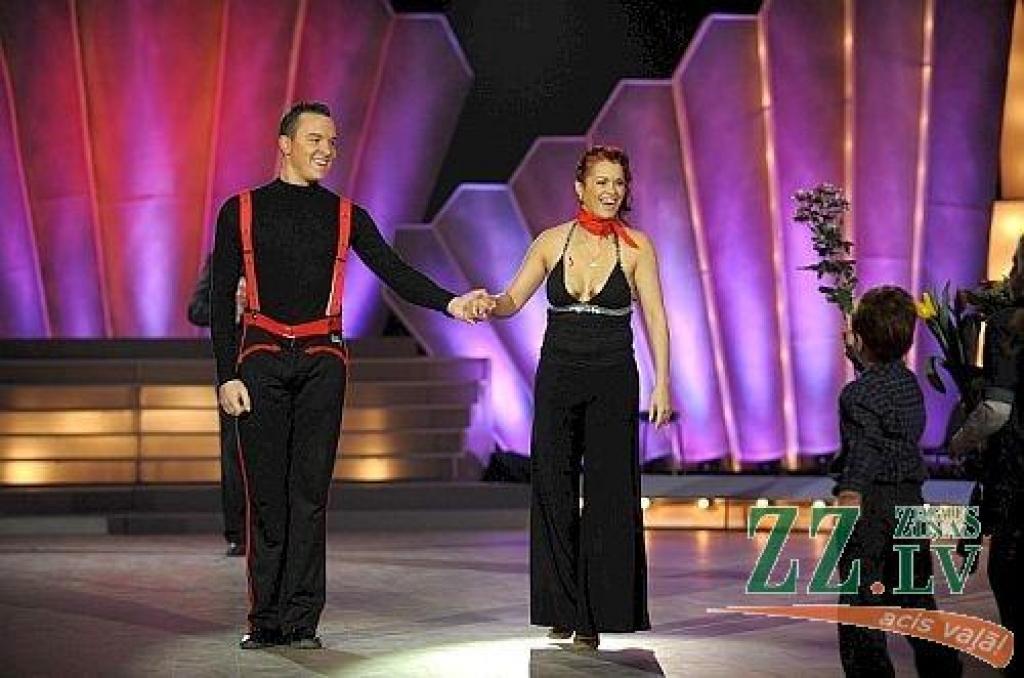 7.martā šovā «Dejo ar zvaigzni 3» Santa Didžus un jelgavnieks Māris Pūce šova skatītājus un žūriju pārsteidza ar negaidītu uzdrīkstēšanos, kas vēl ilgi saglabāja zināmu apjumu un viedokļu dalīšanos žūrijā - viņi dejoja asu tango,...