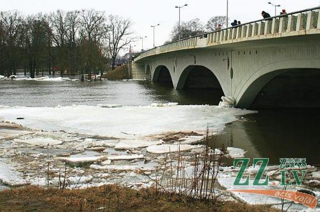 Autors: Jānis Stundiņš