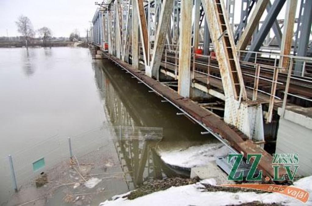 Dzelzceļa tilts.
Autors: Agris Samcovs